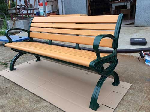 珠?！皣疑殖鞘小睂?duì)戶外休閑椅廠家的選擇