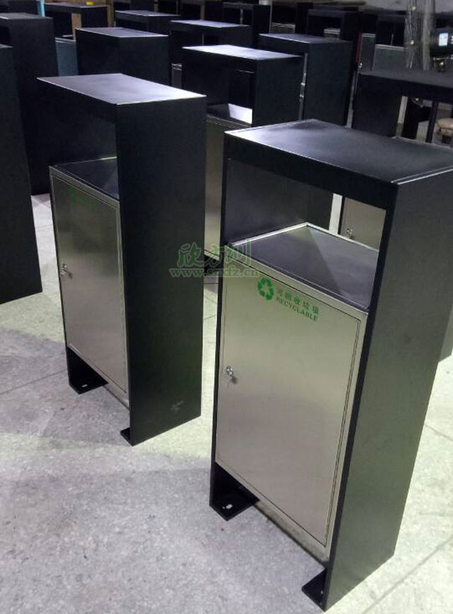 戶(hù)外搖蓋不銹鋼分類(lèi)果皮箱欣方圳工廠(chǎng)生產(chǎn)圖